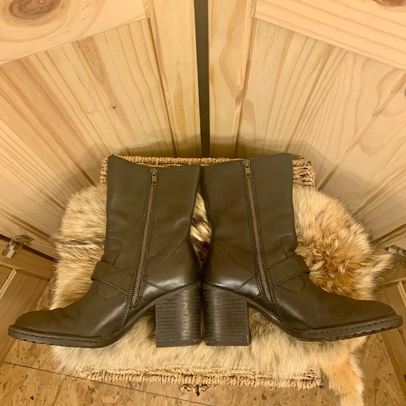 Born Black Heeled Boots with Buckle - Picture 4 of 16